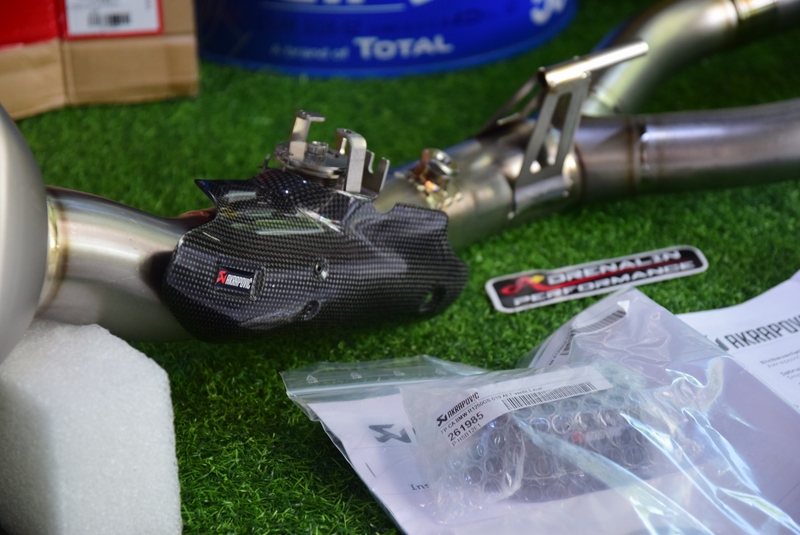 ท่อ Akrapovic ปลายไทเทเนียม สำหรับ R1250GS GSA ปี 2021+ (For Exhibition only)