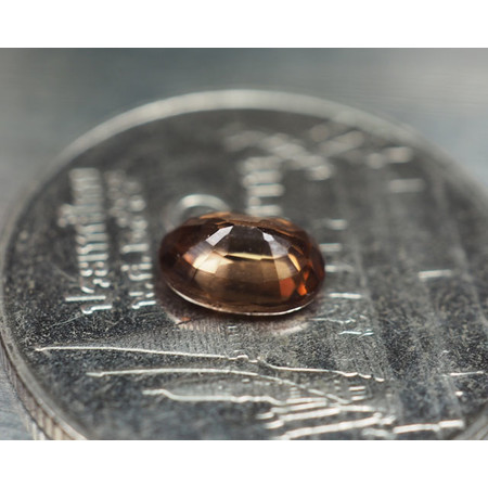 พลอยเพทายดิบ (Zircon) 0.85 กะรัต