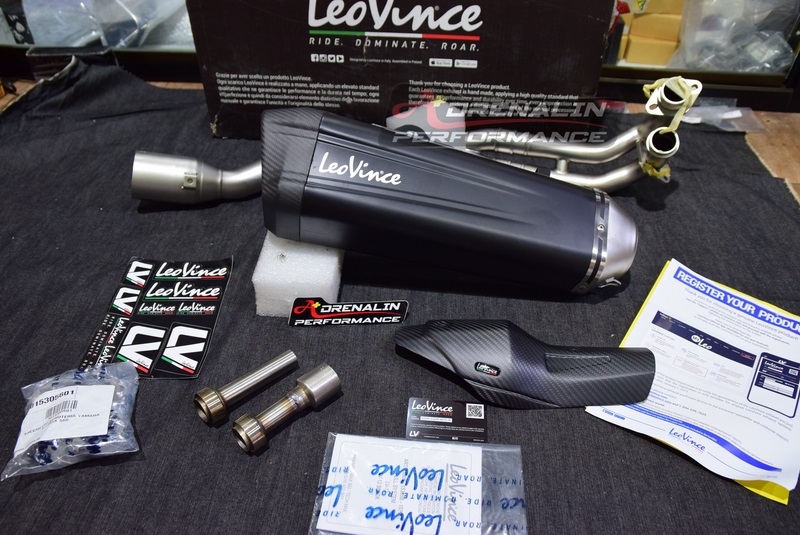 ท่อ leovince full system สำหรับ Tmax 560 2020+ รุ่น LV12 ปลายดำ (For Exhibition only)
