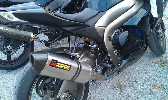 Akrapovic HEXAGONAL สำหรับปี 2007-2011 (For Exhibition only)