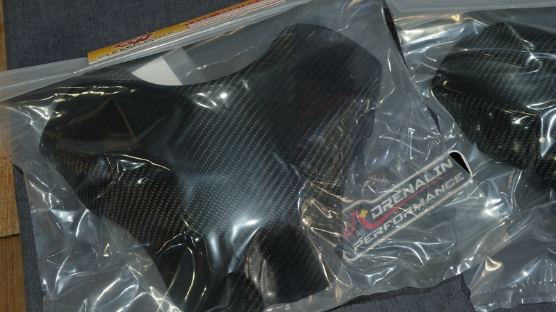 คาร์บอนเคฟล่าห์กันรอยตัวถัง clever wolf สำหรับ CBR1000RR-R 2021+