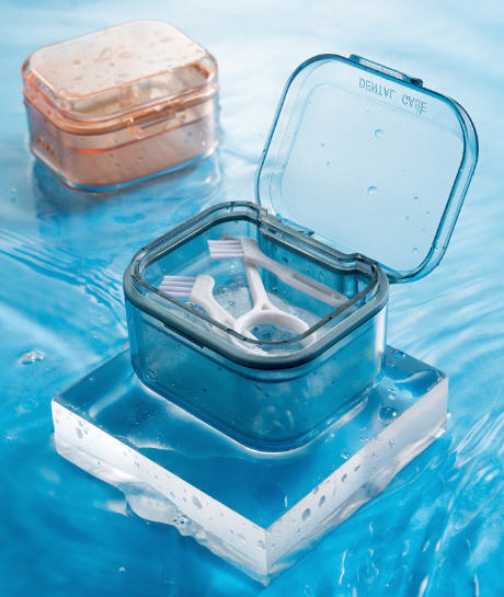 กล่องใส่ฟันปลอม,กล่องเก็บฟันปลอม,กล่องใส่รีเทนเนอร์,กล่องเก็บรีเทนเนอร์,สกรีนโลโก้