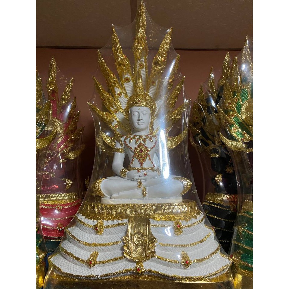 พระเเก้วนาคปรก ประจำวัน องค์ใหญ่ กว้าง14นิ้ว สูง 25นิ้ว สีประจำวันเกิด