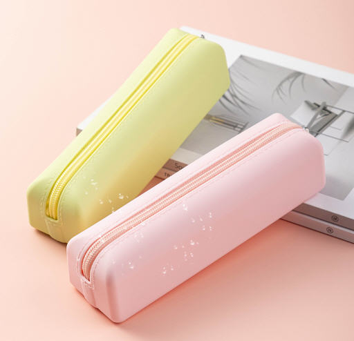 กระเป๋าใส่เครื่องเขียน,กระเป๋าใส่เครื่องสำอาง,กระเป๋าพกพา,สกรีนโลโก้