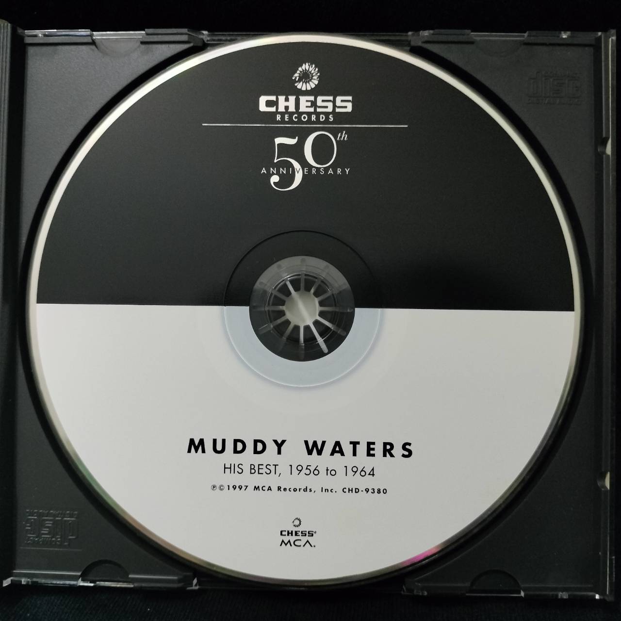 Muddy Waters – His Best 1956 To 1964 / USA / ปกในมีจุดเหลือง / ปกเจาะ / แผ่นดี
