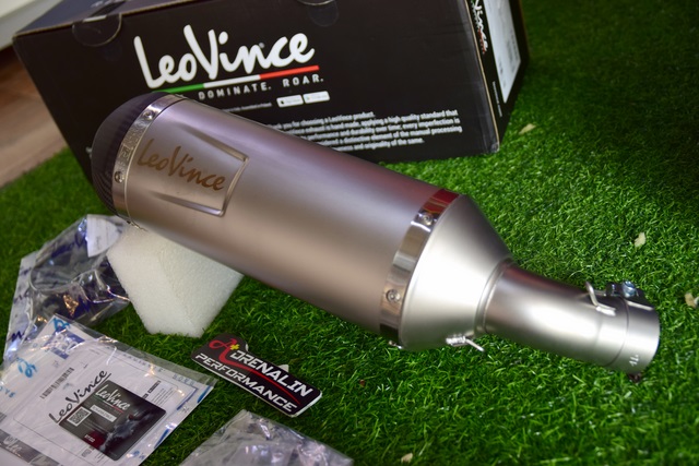 ท่อ Leovince รุ่น LV one Evo แสตนเลส สำหรับ Street triple 765 R/RS (For Exhibition only)