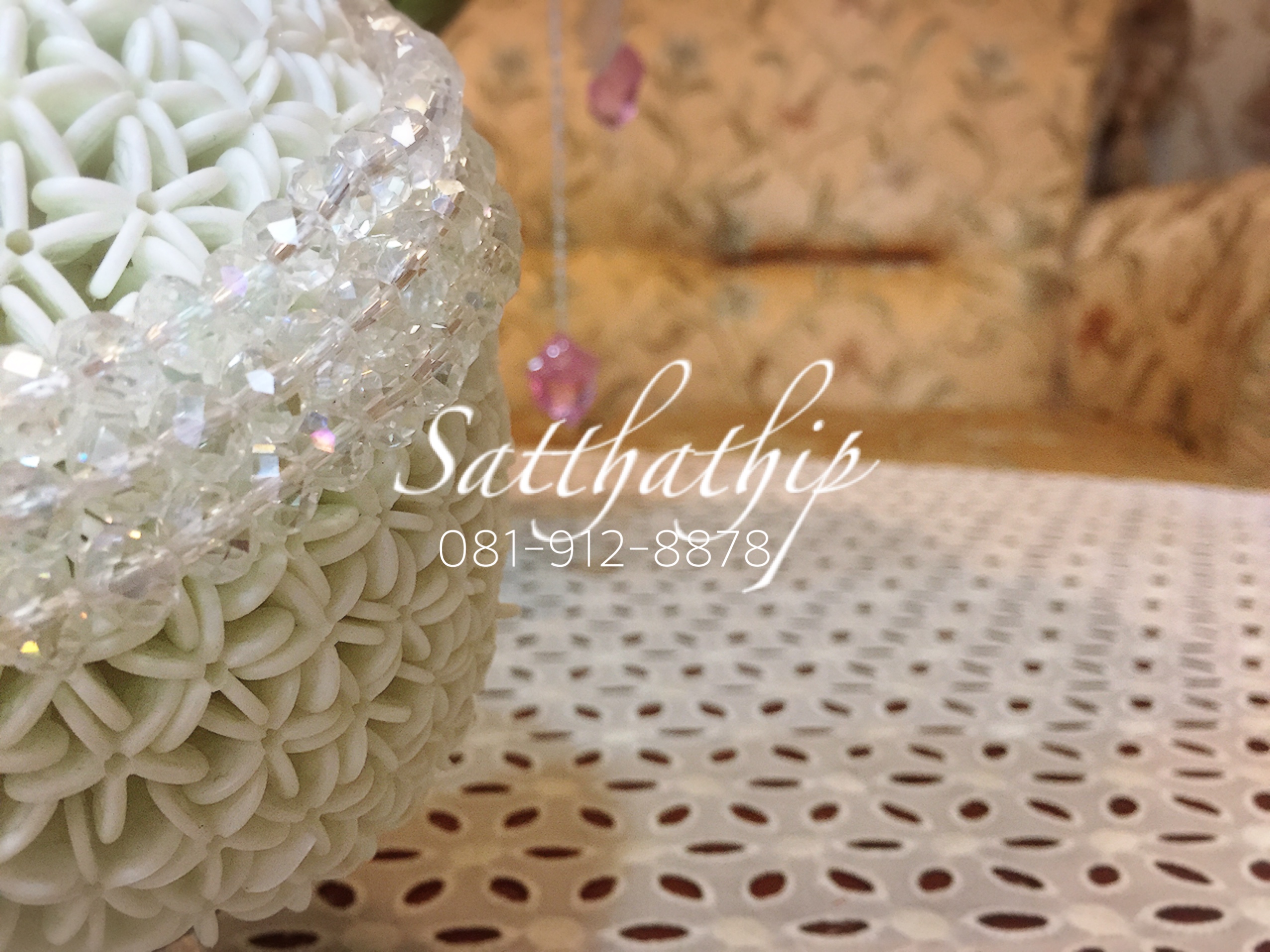 พานพุ่ม - พานพุ่มสักการะ - พานพุ่มดอกรัก - พานพุ่มดอกรักประดิษฐ์ (พลาสติก) - พานพุ่มสีขาว - Panpum