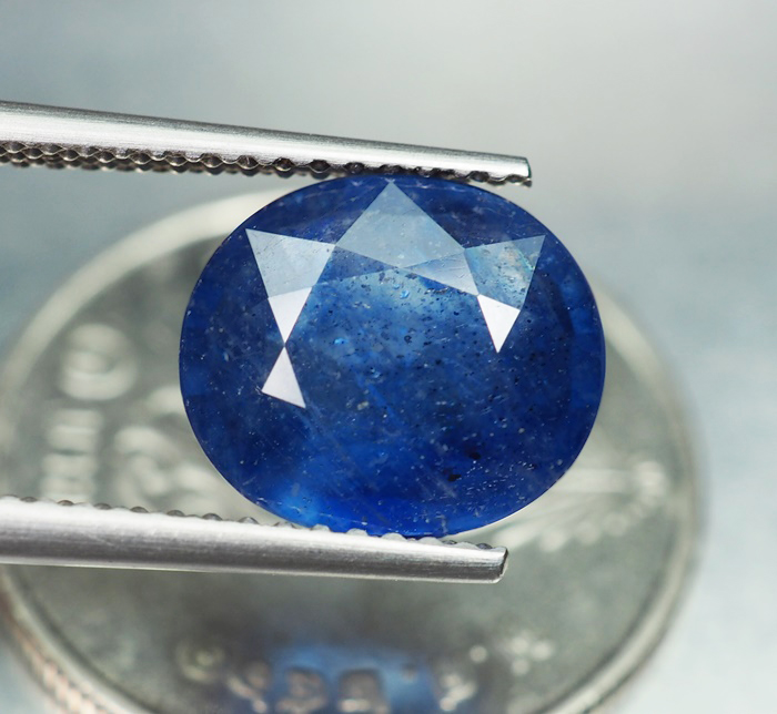 พลอยไพลิน (Blue Sapphire) 3.63 กะรัต