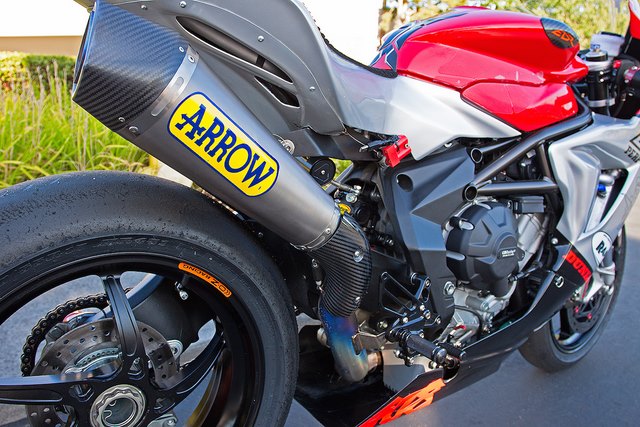 ท่อ Arrow full system X-kone แบบออกบน สำหรับ MV F3 (For Exhibition only)