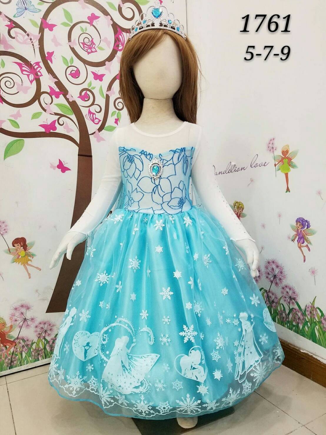 ชุดเอลซ่าFrozen ด้านหลังผ้าคลุมยาวลากพื่้น งานสวยมากกกๆ ไซส 5-7-9