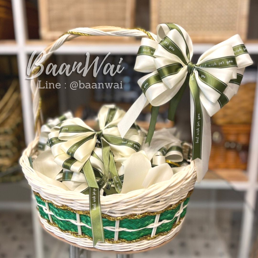 กระเช้าหวายฟอกขาว Code-006 ทรงรี (ลายคาดเขียว)