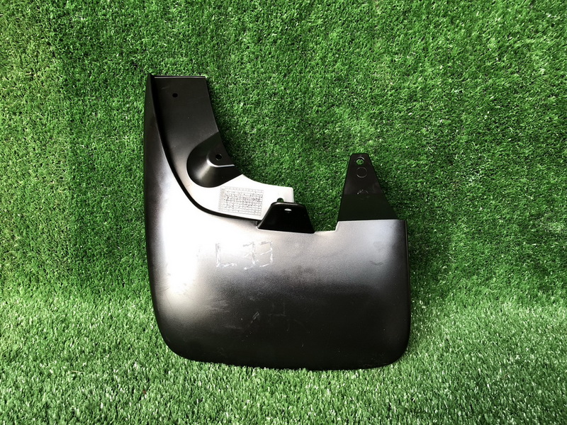 แผ่นกันโคลนรถยนต์