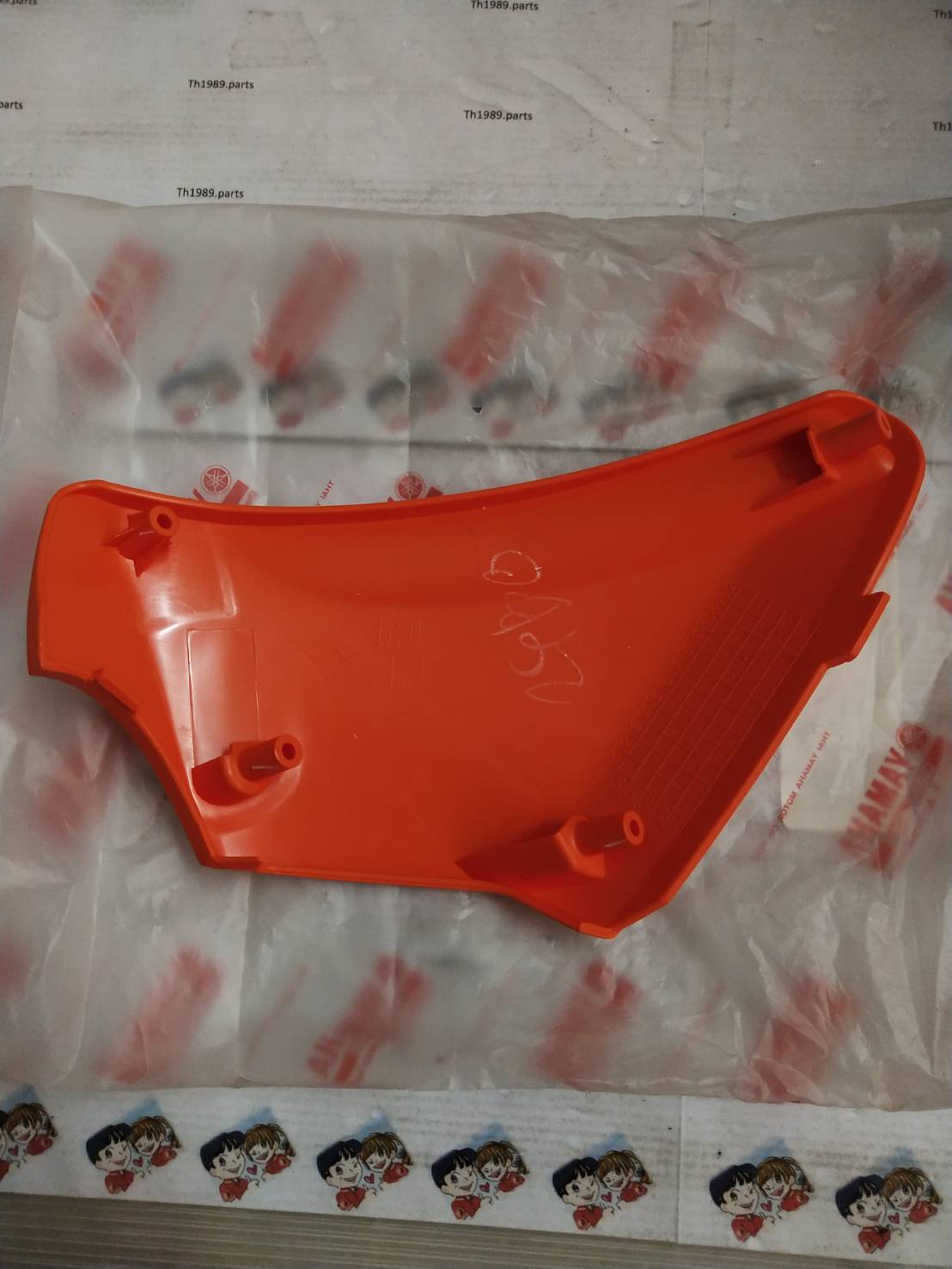 แฟริ่งตัวในข้างขวา สีส้ม สำหรับรุ่น MIO (ไฟคู่) อะไหล่แท้ YAMAHA 4C9-F836L-10