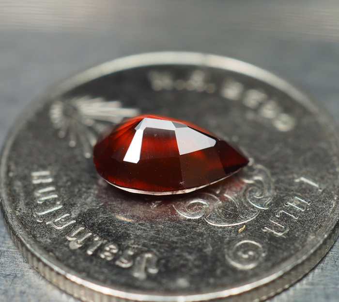 เฮสโซไนต์โกเมน (Hessonite) 1.26 กะรัต