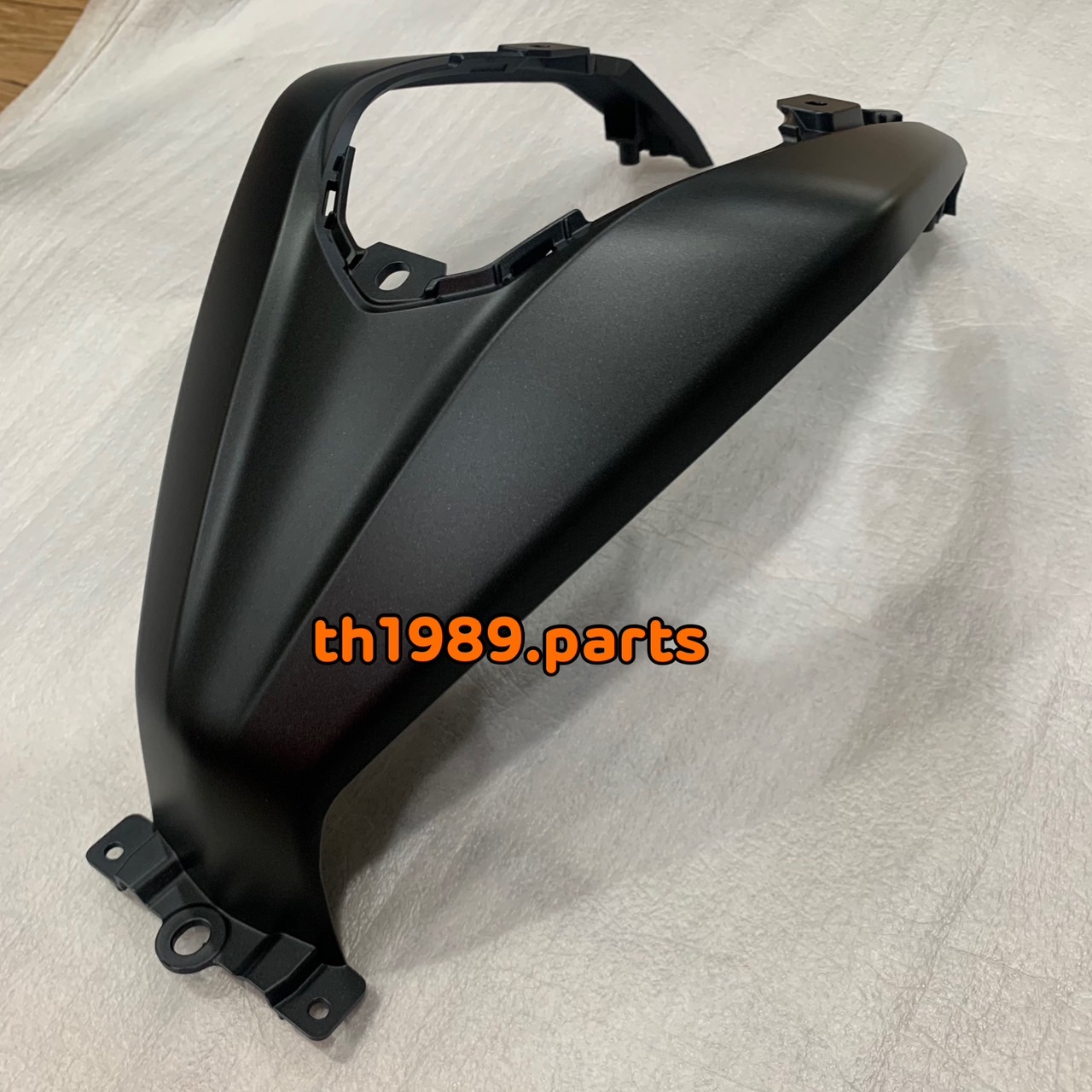 B48-F41B1-00-P1 ฝาครอบถังน้ำมันสีดำด้าน (0582, MBL2) M-SLAZ อะไหล่แท้ YAMAHA