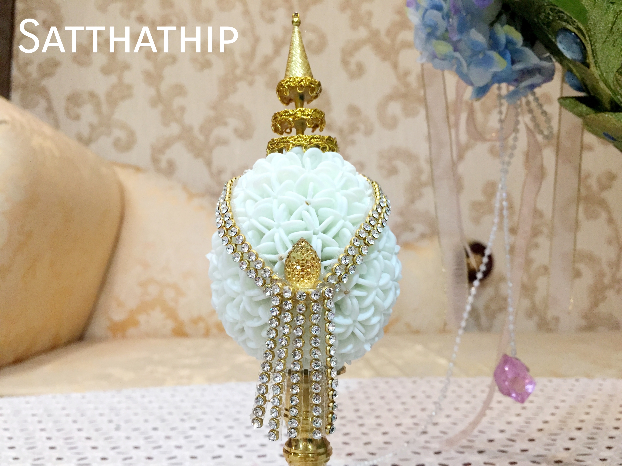 พานพุ่มดอกรักประดิษฐ์