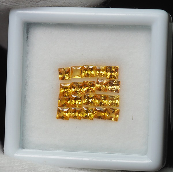 บุษราคัม( Yellow Sapphire) 1.50 กะรัต 20 ชิ้น