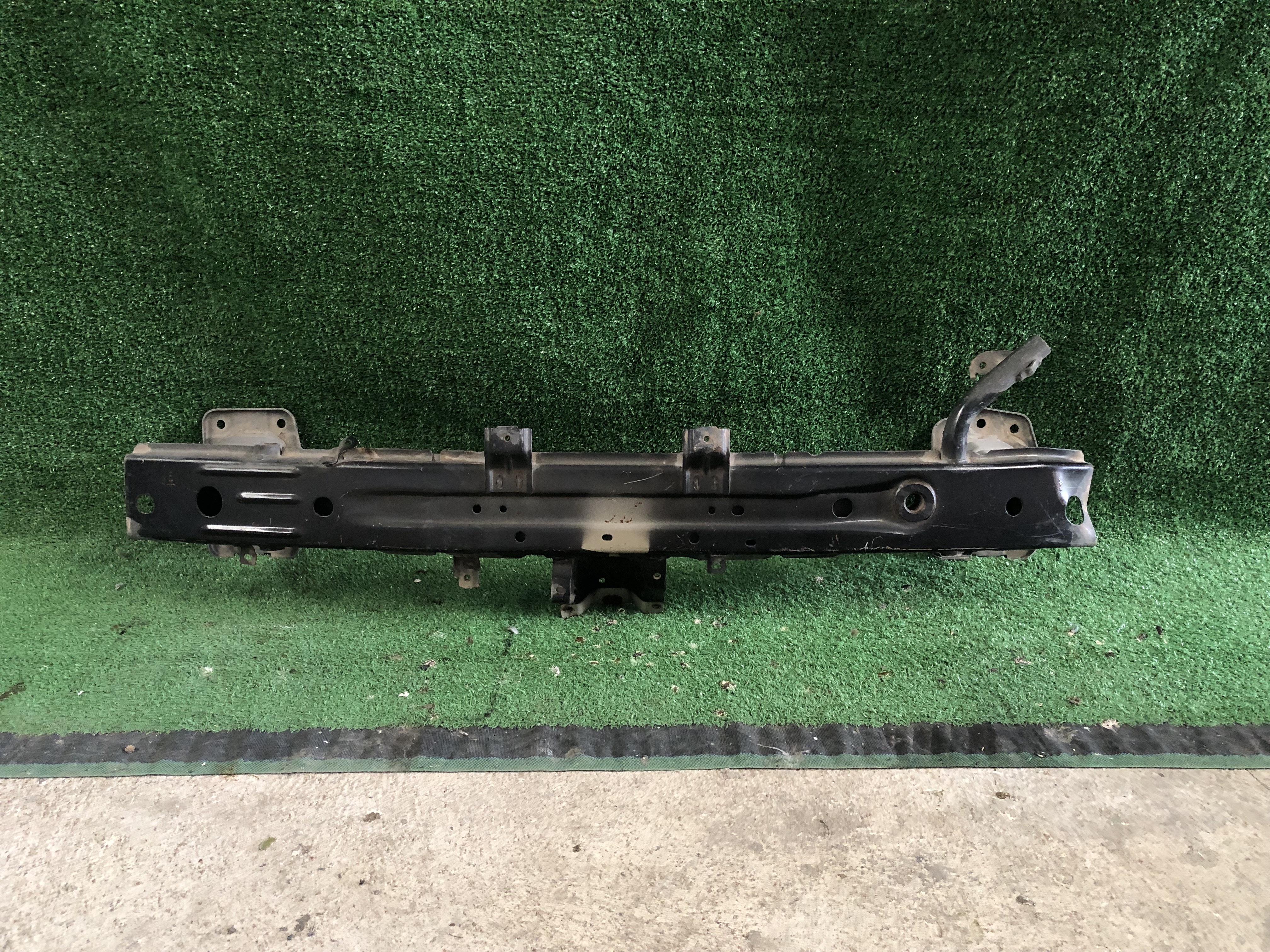 เหล็กเสริมกันชนหน้า Mitsubishi Lancer