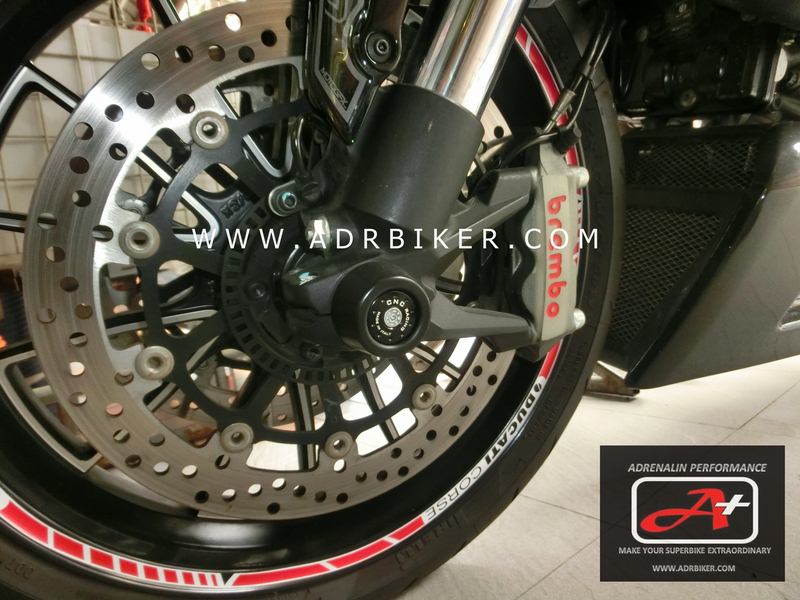 CNC Racing Shaft guard front wheel กันล้มล้อหน้า สำหรับ Ducati (รหัสสินค้า TP425)