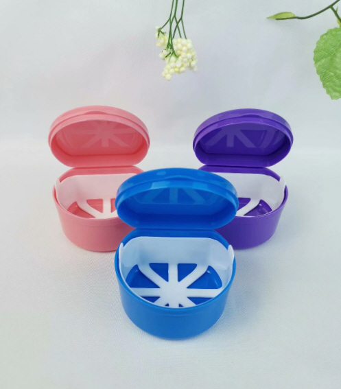 กล่องเก็บรีเทนเนอร์,กล่องรีเทนเนอร์,กล่องใส่รีเทนเนอร์