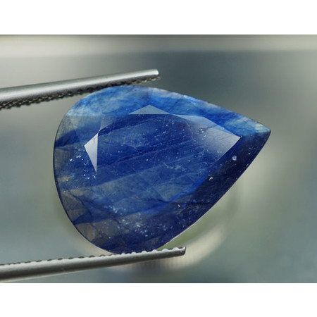 พลอยไพลิน (Sapphire) 7.80 กะรัตเจียร 2 ด้าน