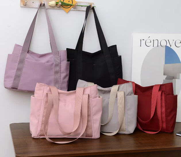 กระเป๋า,กระเป๋าสำหรับผู้หญิง,กระเป๋าสะพาย