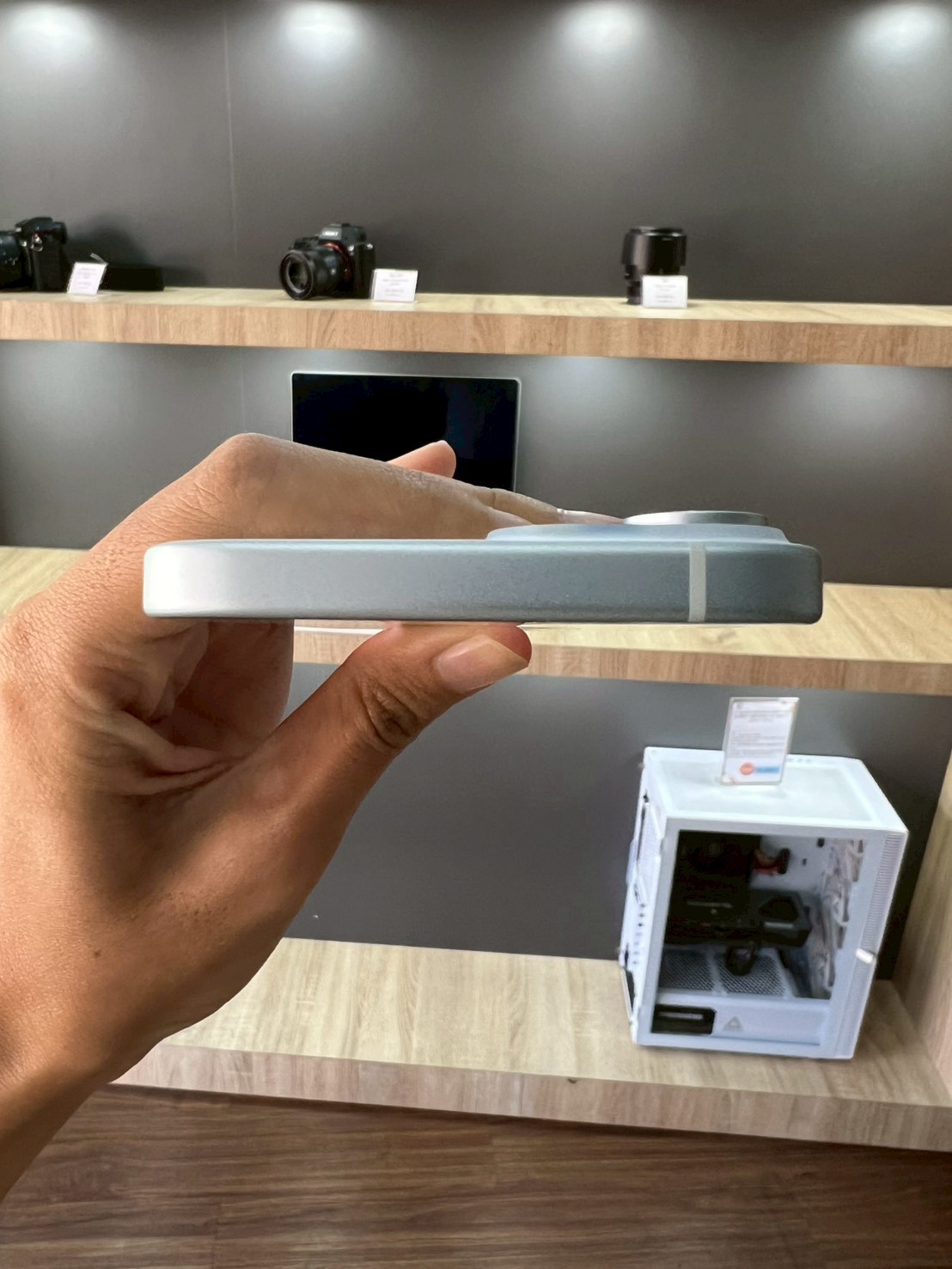 iPhone 15 128GB Blue