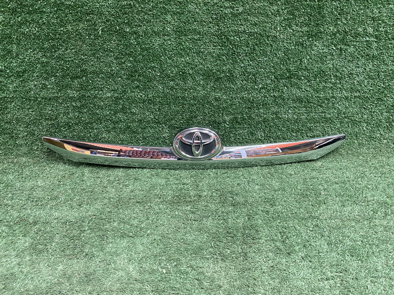 คิ้วฝาปิดท้าย โครเมี่ยม Toyota Yaris 2014-2016