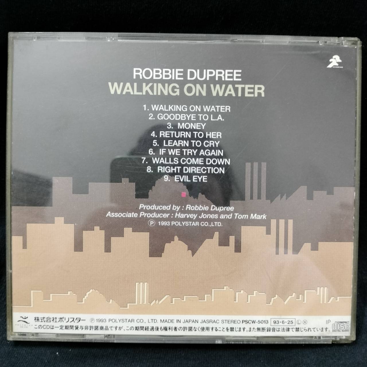 Robbie Dupree – Walking On Water / JAPAN / ปกในมีคราบน้ำ / แผ่นดี