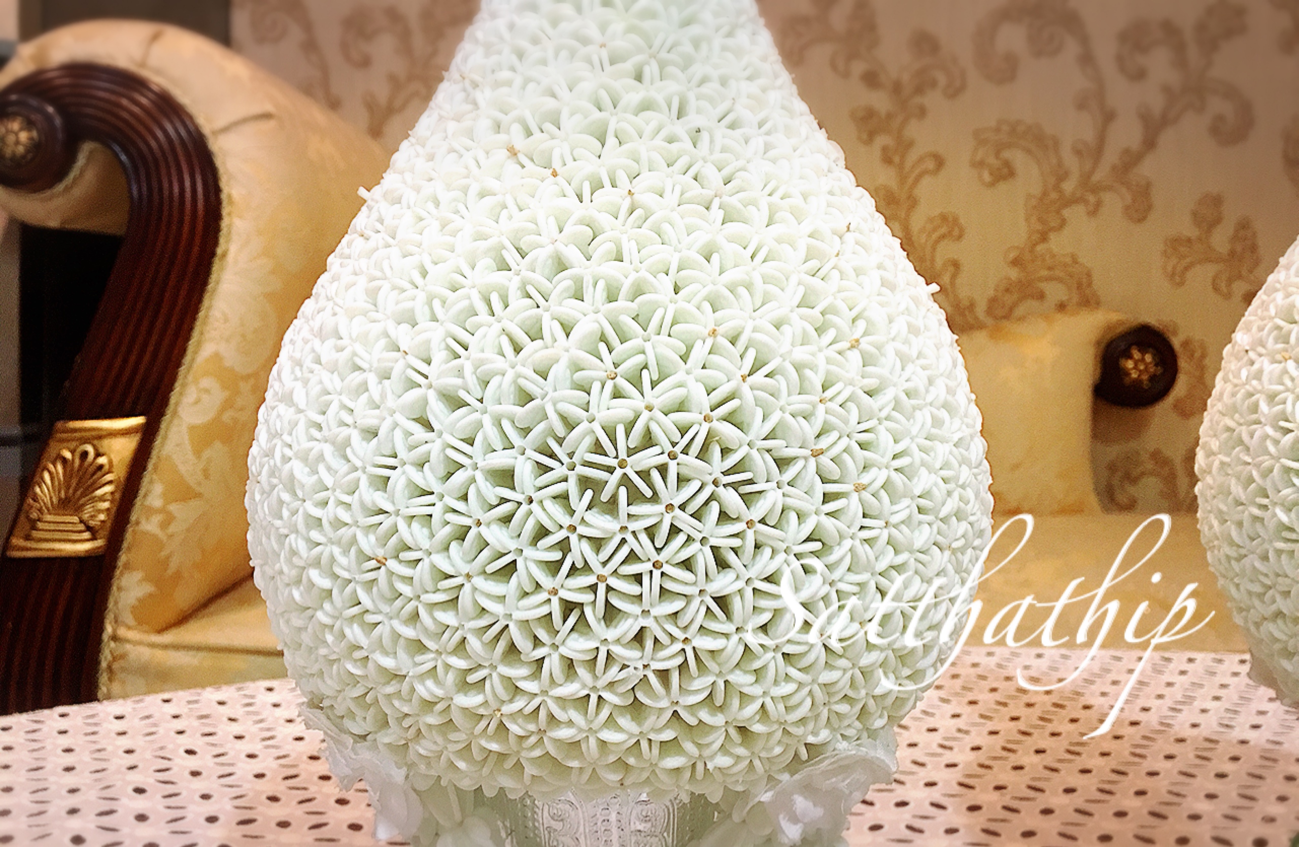 พานพุ่ม - พานพุ่มสักการะ - พานพุ่มดอกรัก - พานพุ่มดอกรักประดิษฐ์ (พลาสติก) - พานพุ่มสีขาว - Panpum