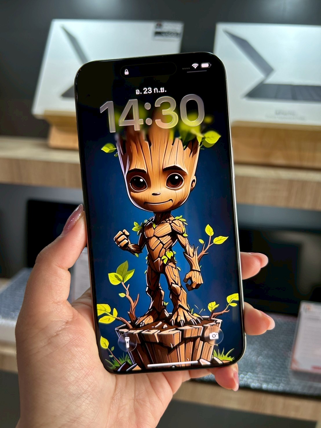 iPhone 15 Pro Max 1TB Natural Titanium