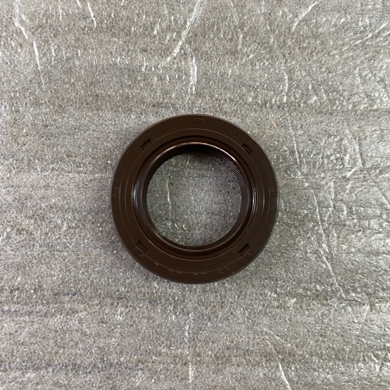 ซีลน้ำมันเฟืองคลัทช์ สำหรับรุ่น MIO,MIO125 อะไหล่แท้ YAMAHA 93102-17805