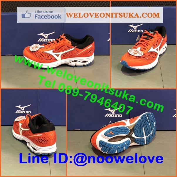 Mizuno Wave Rider 22 สีส้มคาดขาว รองเท้าวิ่งออกกำลังกาย ยอดนิยม สีสวย นุ่มใส่สบายเท้า เบา น่าใช้ J1GC183208