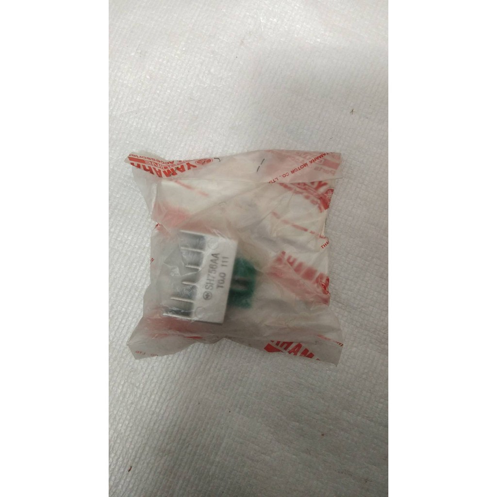 25D-H1960-00 ตัวชาร์ทและตัวควบคุมไฟหน้า NOUVO , MIO125 , NOUVO ELEGANCE อะไหล่แท้ YAMAHA