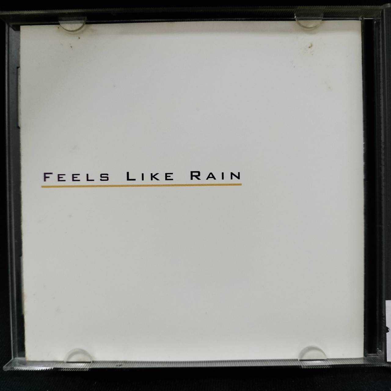 Buddy Guy – Feels Like Rain / USA / ปกเจาะ / ปกในมีจุดเหลือง / แผ่นสวย