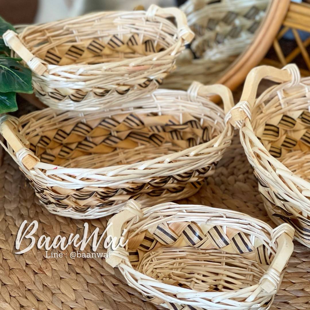 ตะกร้าหวาย ตะกร้าจัดกระเช้า มีหูจับ ทรงรี