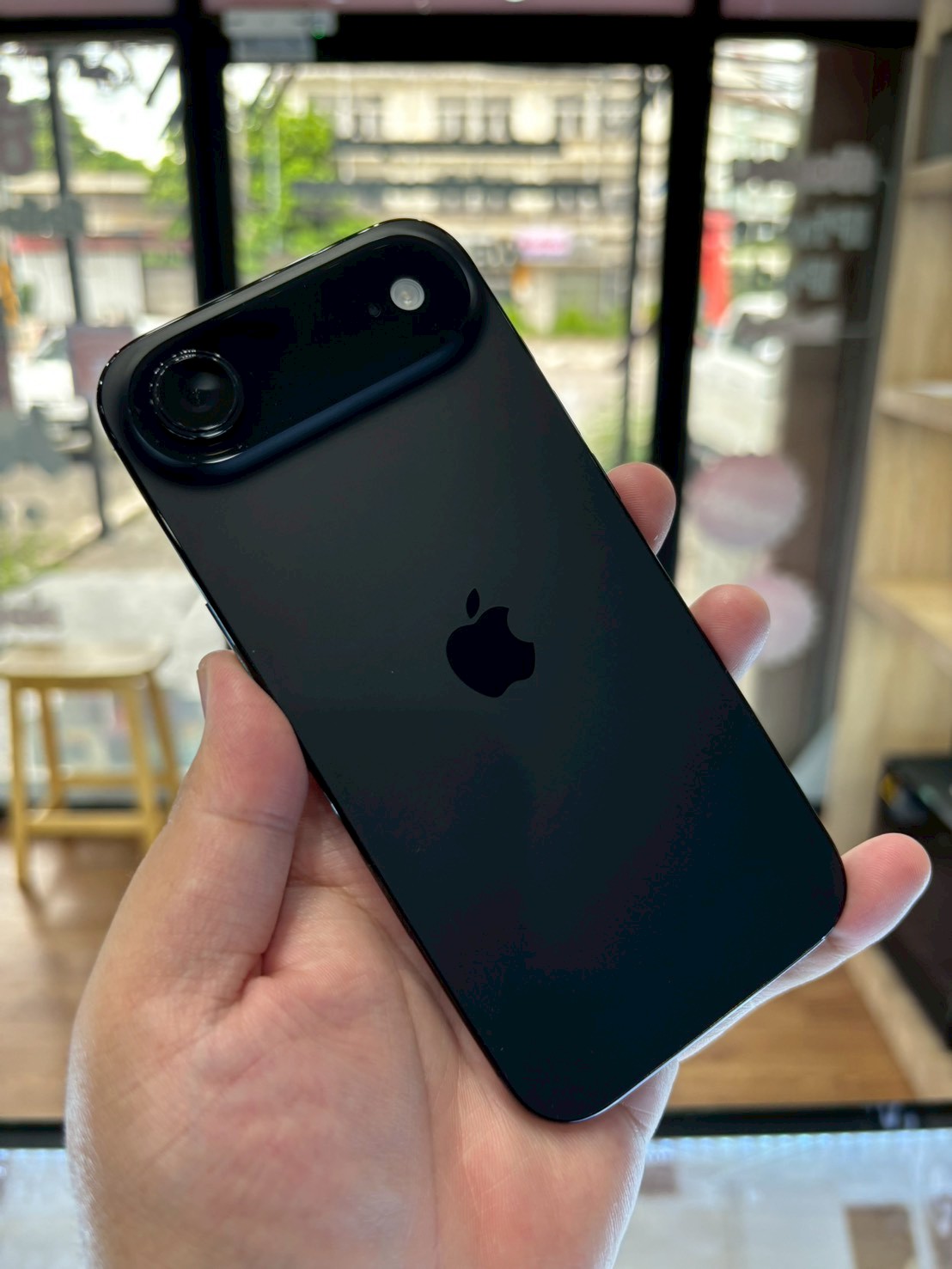 iPhone Air 256GB Space Black