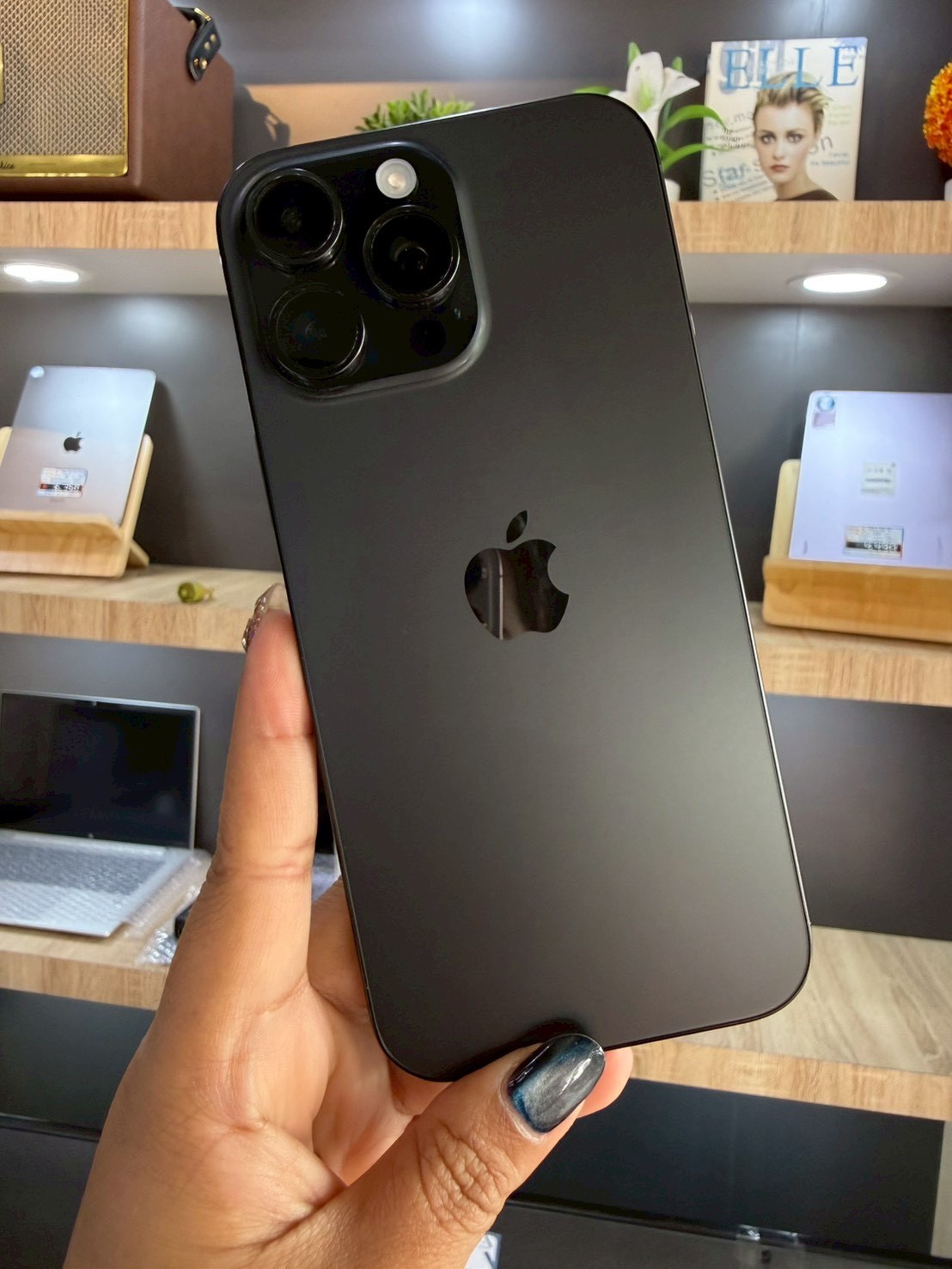 iPhone 16 Pro Max 512GB Black Titanium