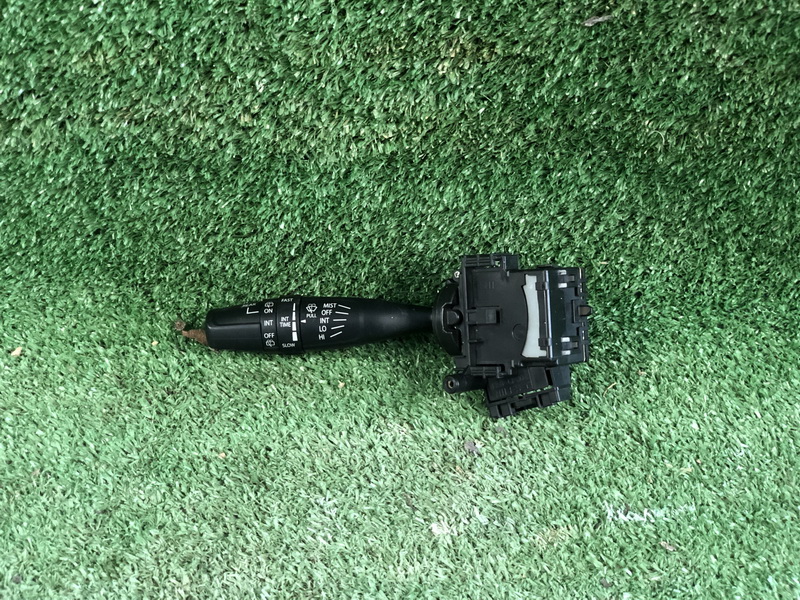 สวิตช์ปัดน้ำฝน Suzuki Swift