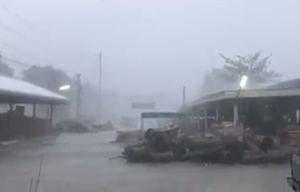 ( รหัส DT1-3x3 ) ศาลา แหย่งเสาตรง ไม้สัก สีโอ๊ค คาตาล2ชั้น เชิงเรียบโมเดิอร์น / ขนาด 3.00x3.00x3.00 เมตร