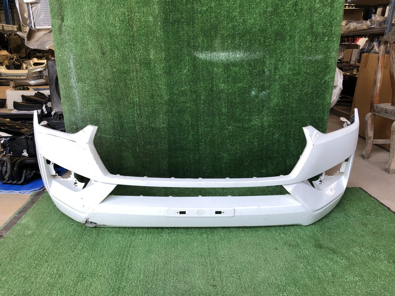 กันชนหน้า มีตำหนิ Isuzu D-max 2018-2020