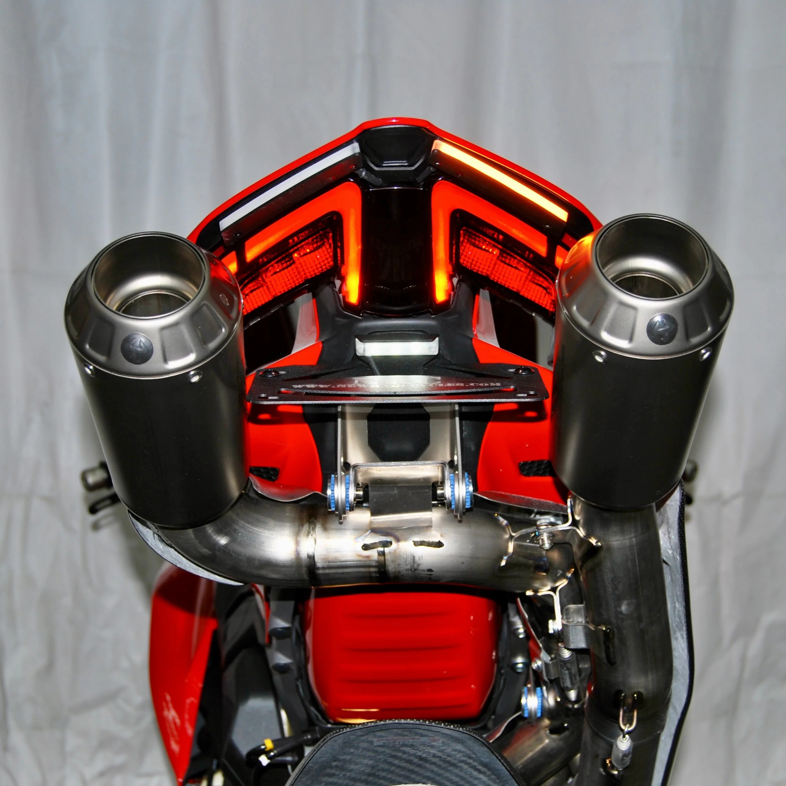 ท้ายสั้น NRC สำหรับ Panigale V4 2025+