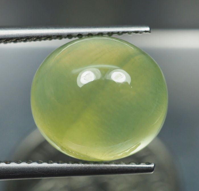 พรีไนท์ (Prehnite) 7.35 กะรัต