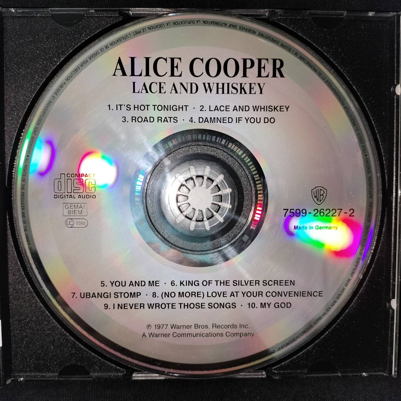 Alice Cooper – Lace And Whiskey / GERMANY / แผ่นดี
