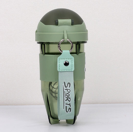 กระบอกน้ำพลาสติก,กระบอกเชค,600ml