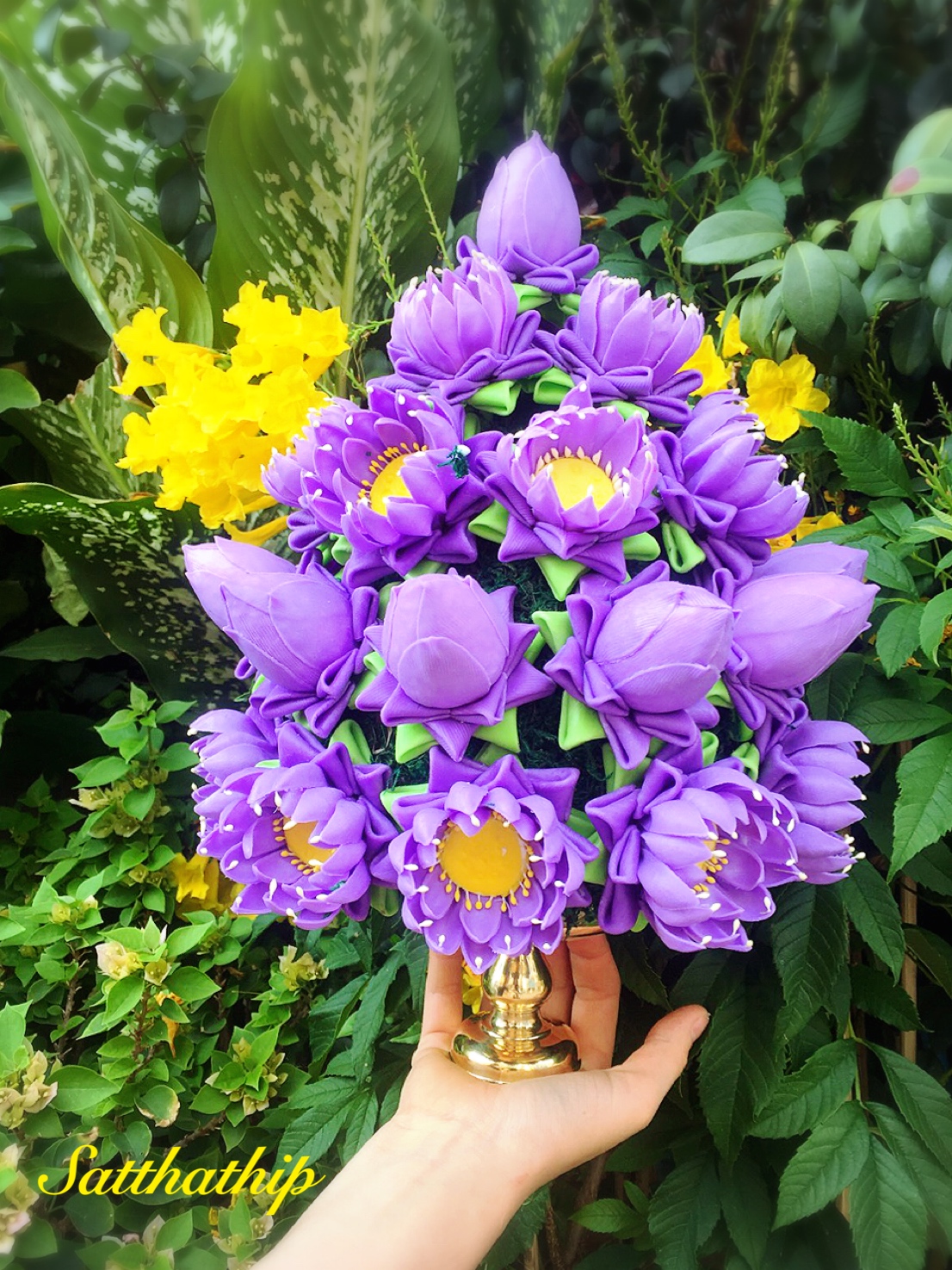 พานดอกบัว (สีม่วง) - พานดอกบัว ประดิษฐ์จากดิน - Phan bush