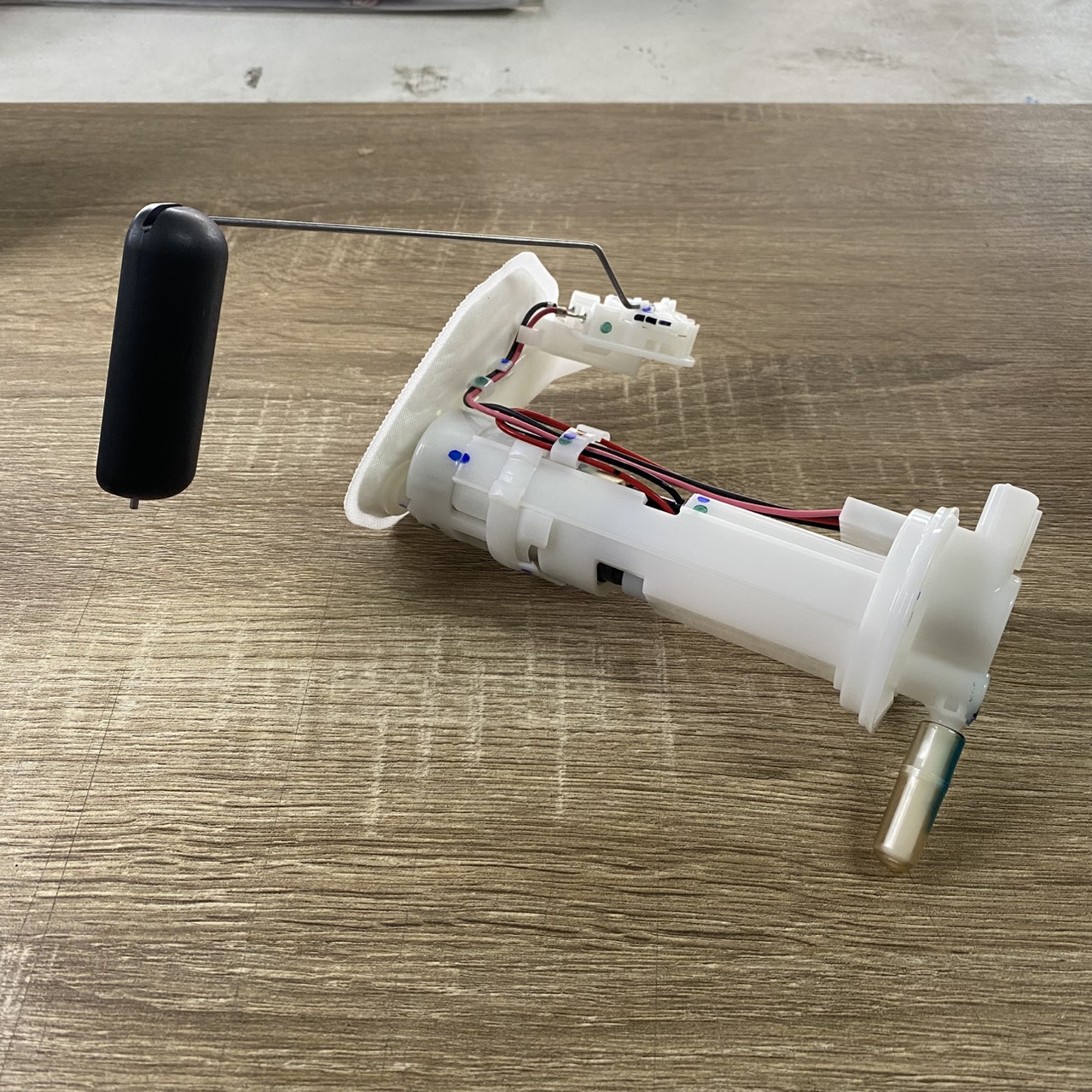 16700-KWN-904 ชุดปั้มน้ำมันเชื้อเพลิง PCX125 2009 รหัสเก่า 16700-KWN-901 อะไหล่แท้ HONDA