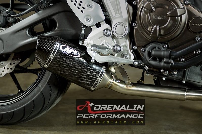 ท่อ M4 Carbon Fiber Slip-On สำหรับ Yamaha R7 2021+ (For Exhibition only)