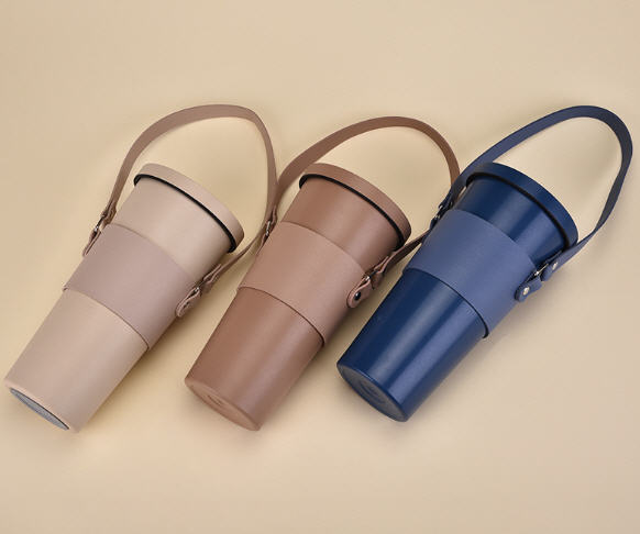 ปลอกสวมแก้วกาแฟ,ปลอกหนังสวมแก้วน้ำ,สกรีนโลโก้,ปั๊มโลโก้,ไม่รวมแก้วน้ำ