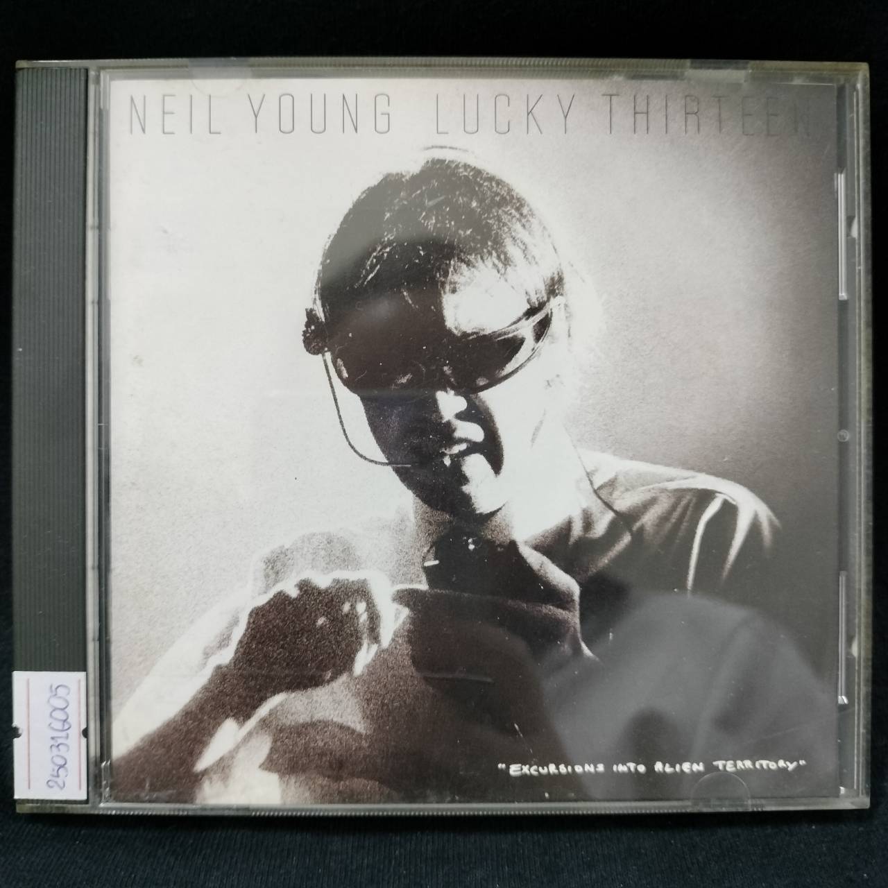 Neil Young – Lucky Thirteen / USA / แผ่นโปรโม / แผ่นดี